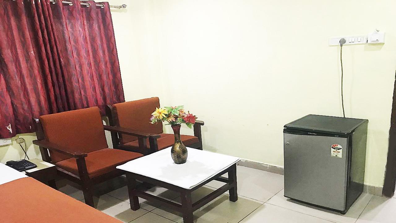 Sharanya Hotel Warangal Exterior photo